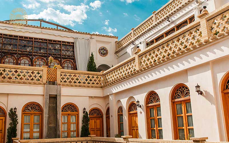 بوتیک هتل قصرمنشی اصفهان