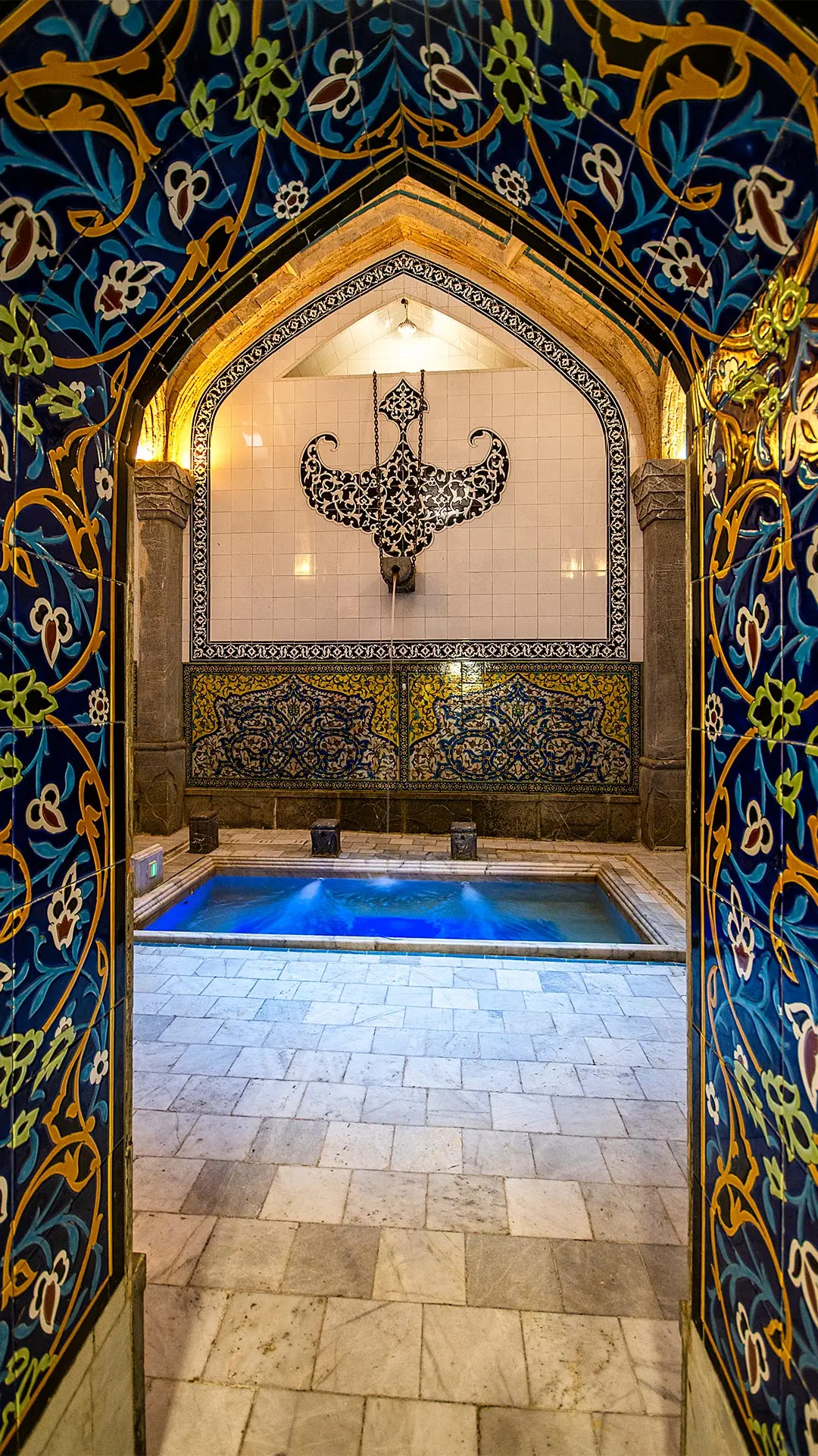 Hamam archway and bath