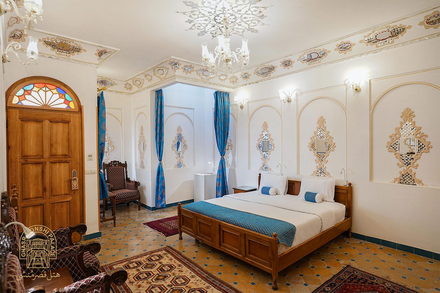 هتل قصرمنشی اصفهان اتاق افشاریه